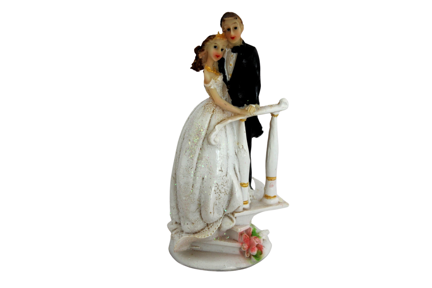 חתן וכלה מחובקים