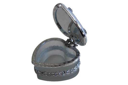 קופסת לב עם מראה